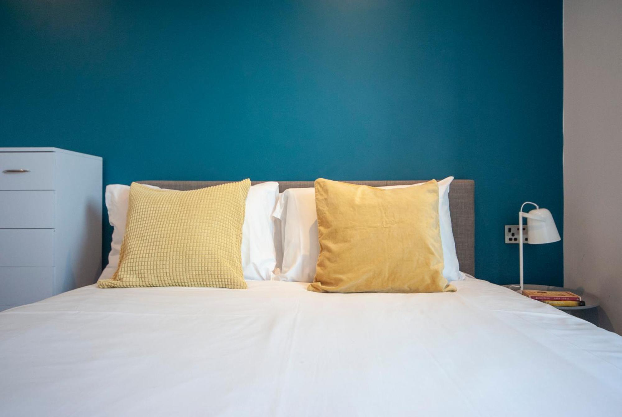 Top Floor Apt - 2 Bed/2 Bath + Private Balcony London Exterior foto